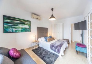 Luxury Suite Sea Front IV