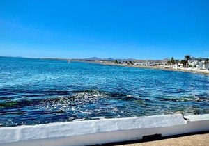 Luxury Suite Sea Front IV