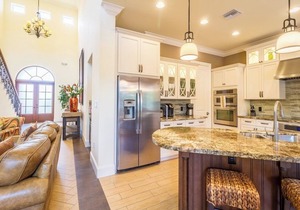 M12 - Beautiful house in Key Colony offering 4 bed