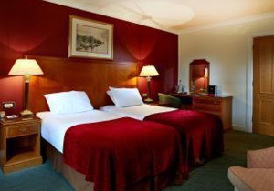 Macdonald Elmers Court Hotel