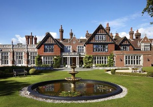 Macdonald Elmers Court Resort