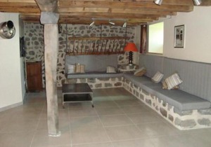 Maison de caractère avec grand terrain, proche d'Arlempdes, labels ECOGÎTE et Tourisme & Handicap - FR-1-582-118