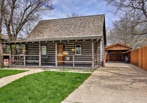 Maltese Ranch Cabin Near Medora Attractions!