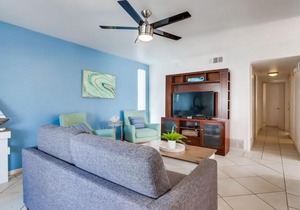 Manhattan Shores 3 Apts