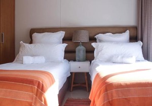 Manhattan Suite-Canal Walk Mall