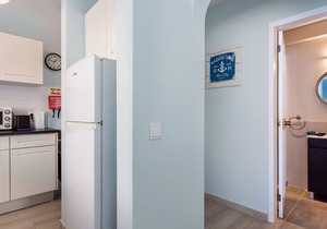 Mariners (2) - Bright and stylish apartment - 2 minute walk to the beach