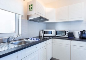 Mariners (5) - Bright and stylish apartment - 2-minute walk to the beach