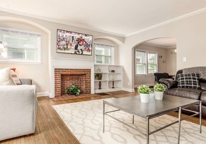 Massive Updated 6BR Near Everything Sleeps 20!