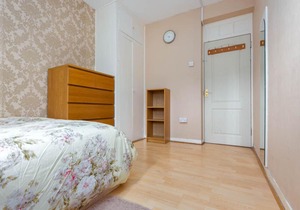 MAYDWELL HOUSE - DELUXE GUEST ROOM 2