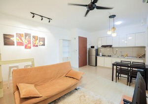 Merveille Woodsbury Suite 6
