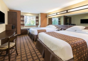 Microtel Inn & Suites by Wyndham North Canton