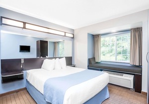 Microtel Inn & Suites by Wyndham Bath