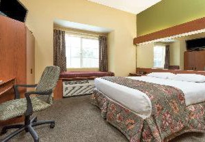 Microtel Inn & Suites by Wyndham Tracy