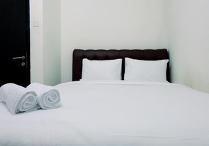 Minimalist 1BR with City View The Wave Apartment By Travelio