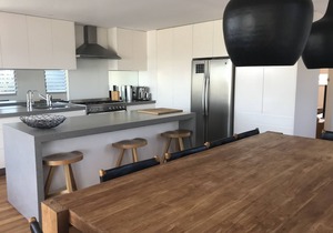 Minutes walk to Beach, Village and Restaurants. Family size home