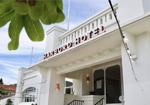 Minutes walk to Beach, Village and Restaurants. Family size home