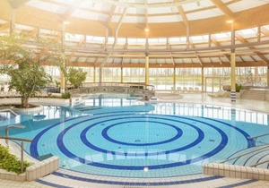 mit Meerblick und Balkon, gratis Nutzung vom AHOI Erlebnisbad und Sauna in Sellin - Meeresblick FeWo 21