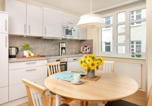 mit Meerblick und Balkon, gratis Nutzung vom AHOI Erlebnisbad und Sauna in Sellin - Meeresblick FeWo 21