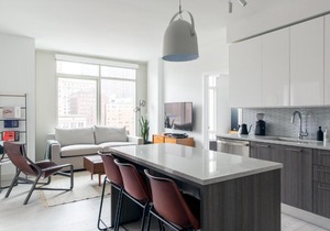 Modern 2BR + Gym in City Center