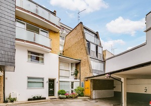 Modern 4 Bed Knightsbridge House by Hyde Park