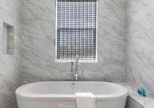 Modern 4BR Townhouse in Bienville Villas