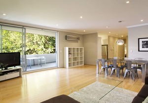 Modern and Stylish Executive Two Bedroom Apartment - GLE20