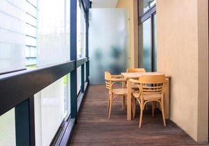 Modern apartment with terrace and air conditioning