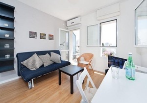 Modern Apt w/ Balcony Near The Beach by Sea N' Rent