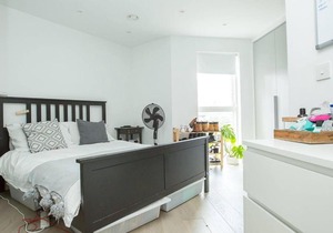 Modern + Bright 2BR Apartment in Hoxton