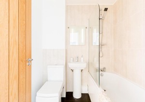 Modern City Centre Apartment nr Gunwharf Quays