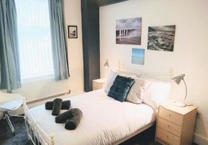 Modern comfy 2-Bedroom flat in St Helens