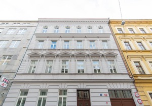 Modern Design near Andel by easyBNB