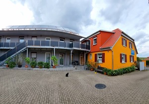 Modern furnished vacation apartment (46 sqm) for up to 4 people with south-facing terrace