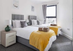 Modern Heathrow 2 Bed Serviced Apartment