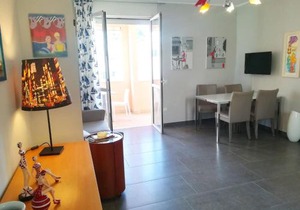 Modern Holiday Apartment With Wi-fi, Air Conditioning And Balcony; Pets Allowed