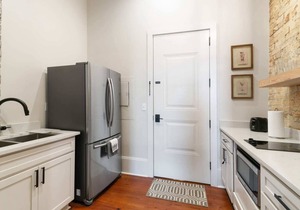 Modern Marigny Apt with Balcony & views of The French Quarter.