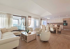 Modern Villa Mala Halu with swimming pool