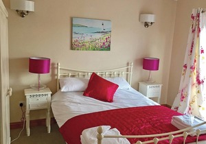 Modern yet rustic designed lodge, ideal for families or couples.