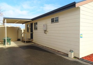 Moonta Bay Cabins - Cabin 14