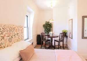 Morrill Mansion Inn | 4 | Self Check In | Parking