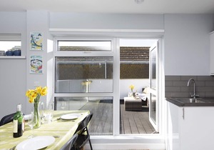 Mousehole View - an apartment that sleeps 4 guests in 2 bedrooms