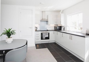 NEW 2BD Pontact Flat in the Heart of Didcot