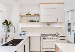 New Listing! Crown Jewel Luxury Home, private pool, golf view, 5 min to beach