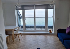 New penthouse apartment with stunning sea views