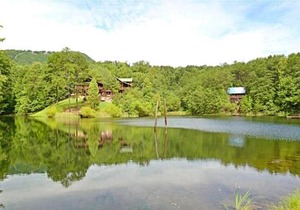 New Song Appalachian Chink Style Cabin