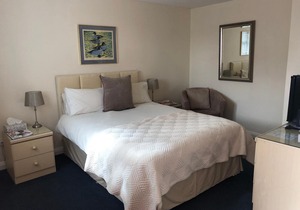 Newent Golf Club & Lodges