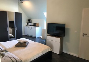 Newly built holiday apartment in a modern country style. 10 min bike path to the beach