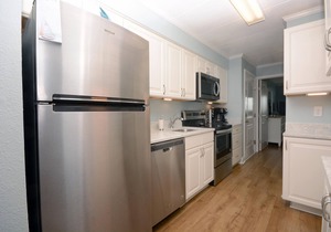 Newly-renovated 1 bedroom oceanfront condo with free WiFi and gorgeous ocean view located midtown and just steps to the beach!