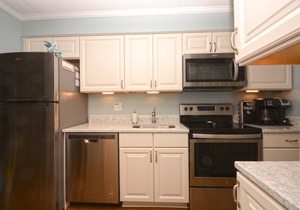 Newly-renovated 1 bedroom oceanfront condo with free WiFi and gorgeous ocean view located midtown and just steps to the beach!