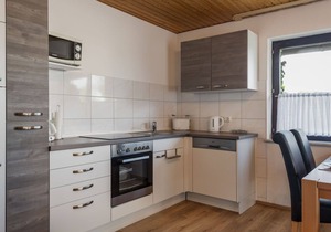 Nice apartment for 5 people with WIFI, TV, terrace and pets allowed